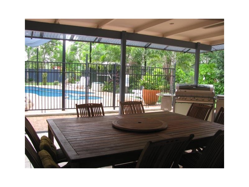 10 Wall Street, South Mission Beach QLD 4852