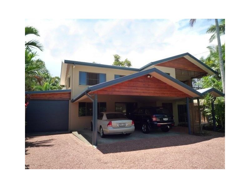 10 Wall Street, South Mission Beach QLD 4852