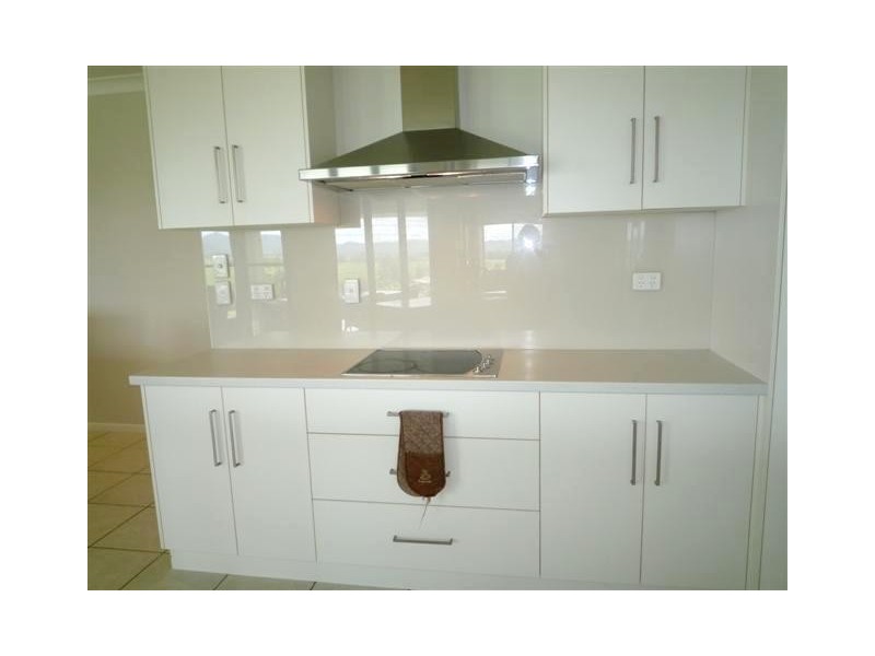 8 Stuart Drive, Feluga QLD 4854