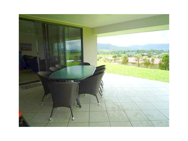 8 Stuart Drive, Feluga QLD 4854