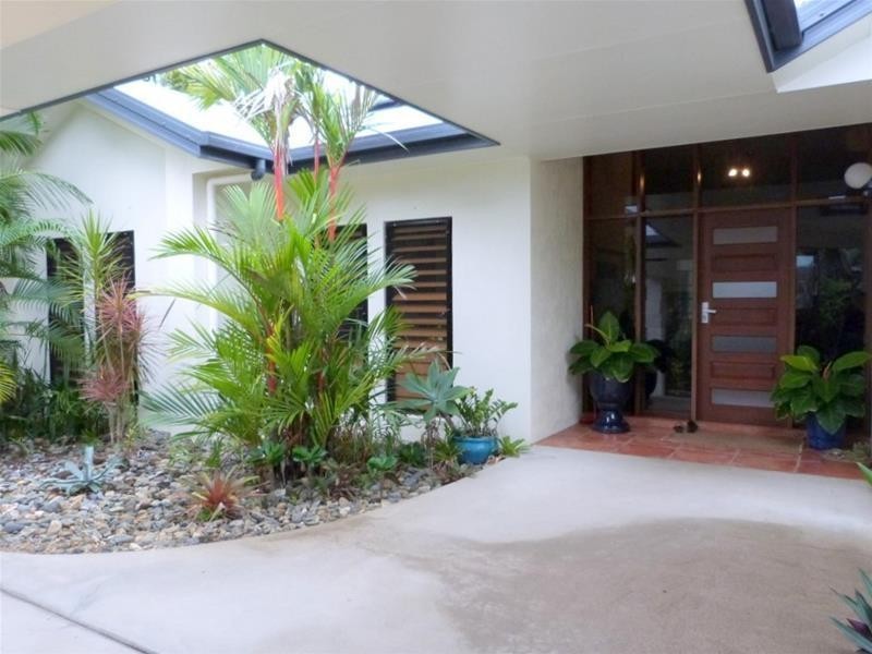 42 Holland Street, Wongaling Beach QLD 4852