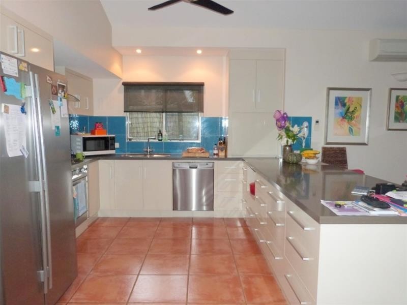 42 Holland Street, Wongaling Beach QLD 4852