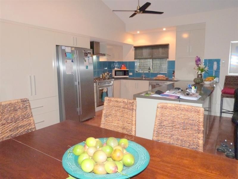 42 Holland Street, Wongaling Beach QLD 4852