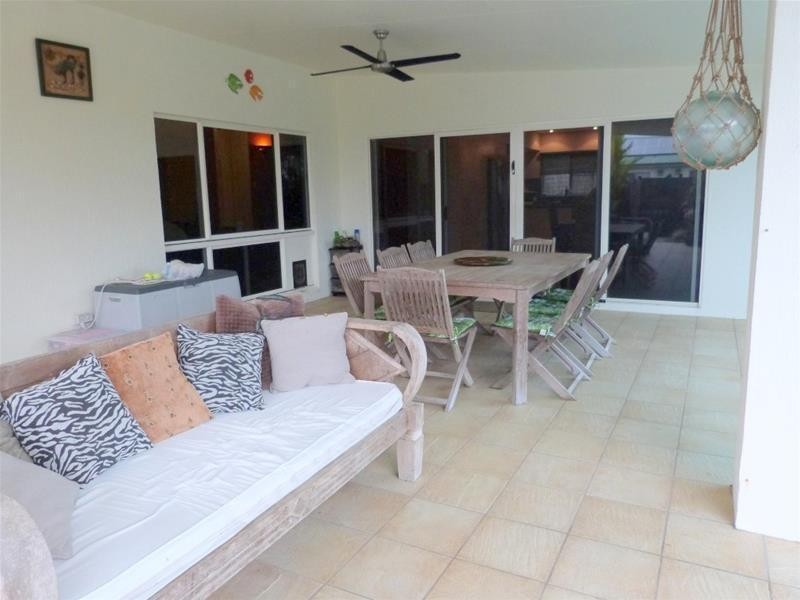 42 Holland Street, Wongaling Beach QLD 4852