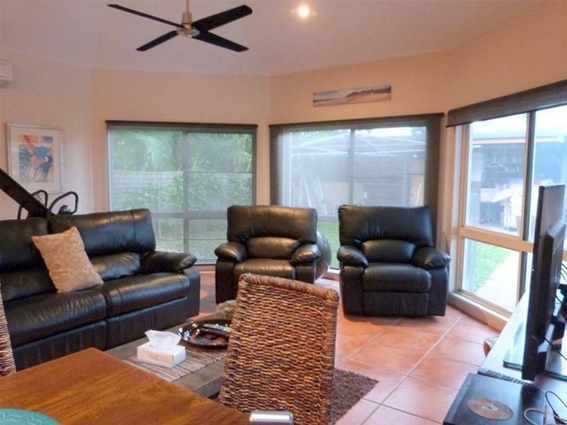 42 Holland Street, Wongaling Beach QLD 4852