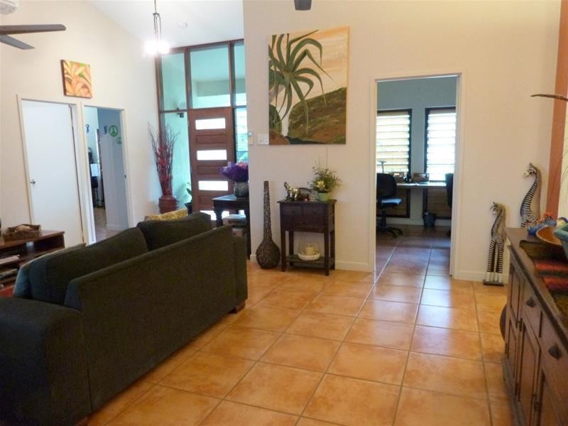 42 Holland Street, Wongaling Beach QLD 4852