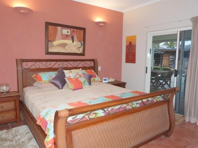 42 Holland Street, Wongaling Beach QLD 4852