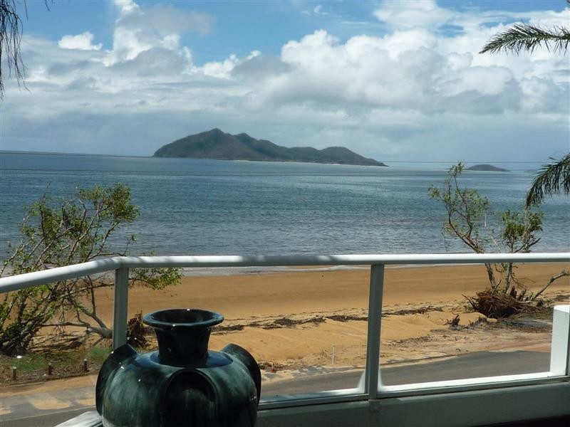 Mission Beach QLD 4852