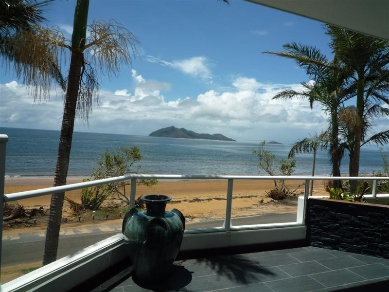 Mission Beach QLD 4852