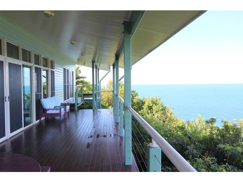 Mission Beach QLD 4852