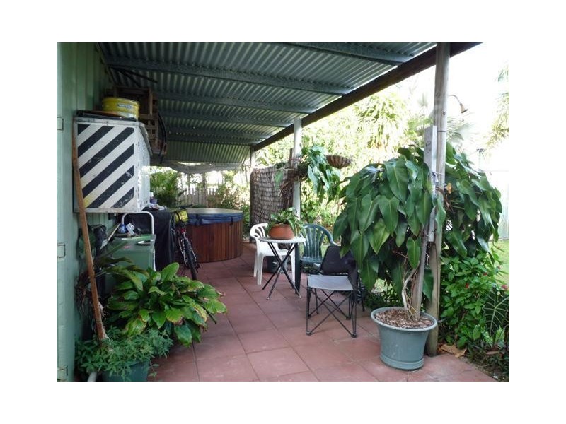 22 Melaleuca Drive, Tully Heads QLD 4854