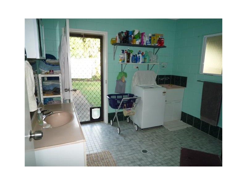 22 Melaleuca Drive, Tully Heads QLD 4854