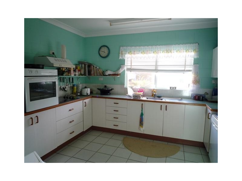 22 Melaleuca Drive, Tully Heads QLD 4854