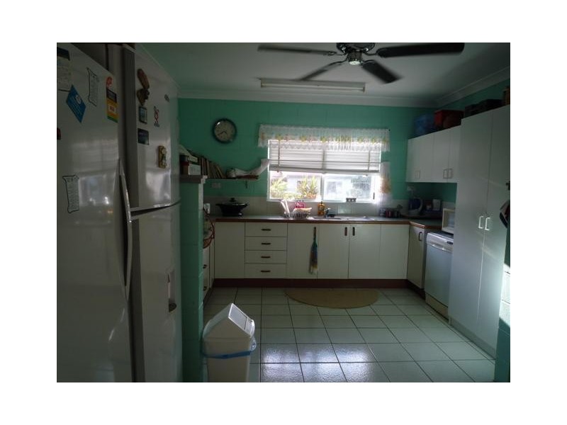 22 Melaleuca Drive, Tully Heads QLD 4854