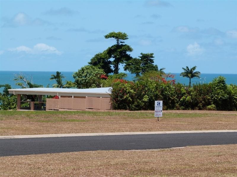 Mission Beach QLD 4852