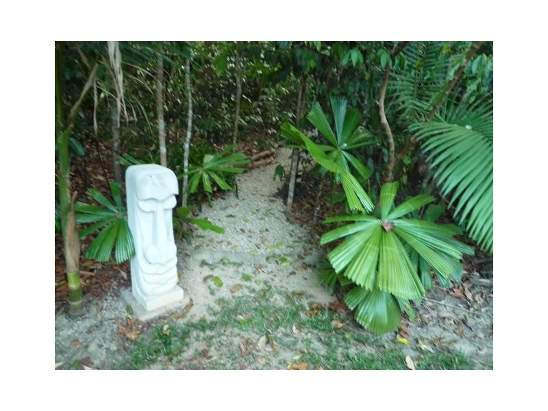 5 Kurrajong Close, Wongaling Beach QLD 4852