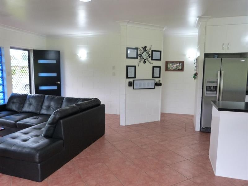 2 Corbett Close, Bulgun QLD 4854