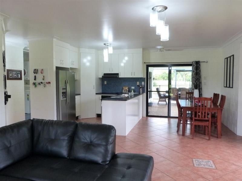 2 Corbett Close, Bulgun QLD 4854