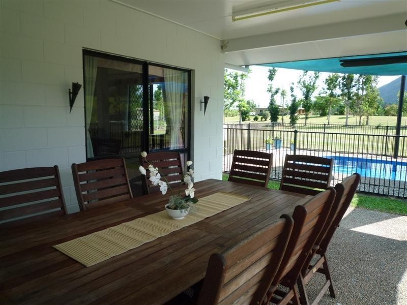 2 Corbett Close, Bulgun QLD 4854