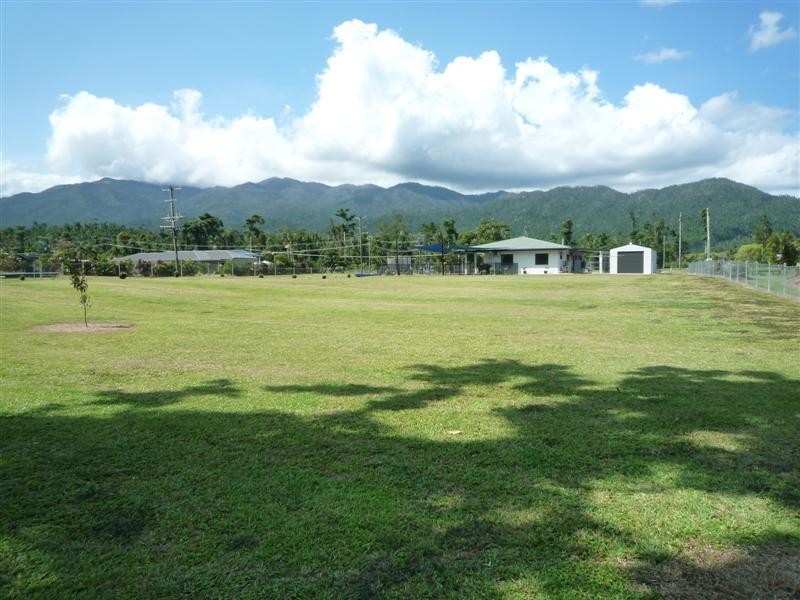 2 Corbett Close, Bulgun QLD 4854