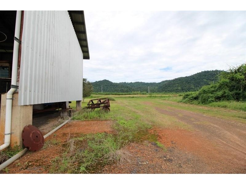 2098 Innisfail-Japoon Road, Bombeeta QLD 4871