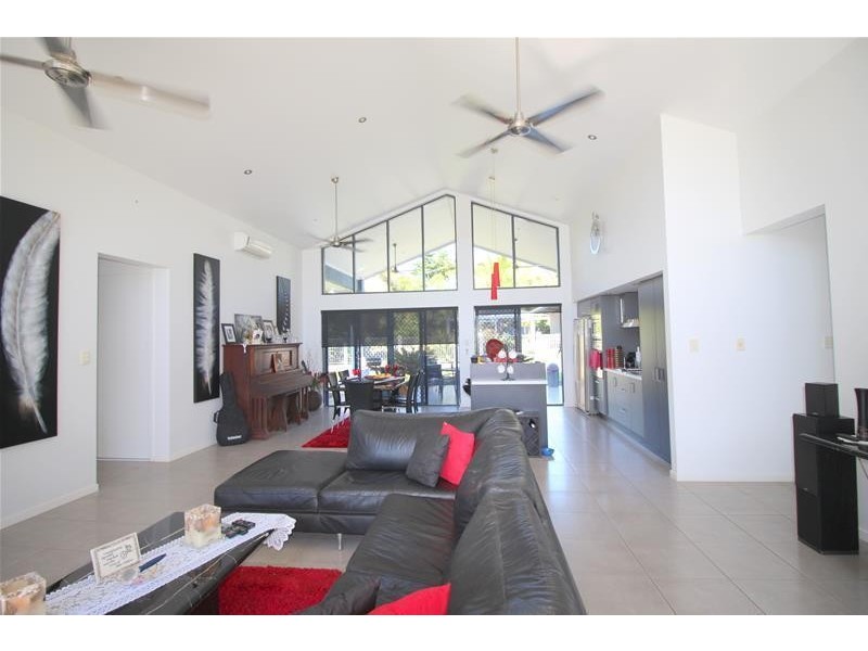 20 Sanctuary Crescent, Wongaling Beach QLD 4852