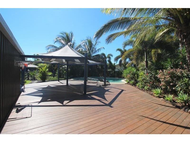 20 Sanctuary Crescent, Wongaling Beach QLD 4852