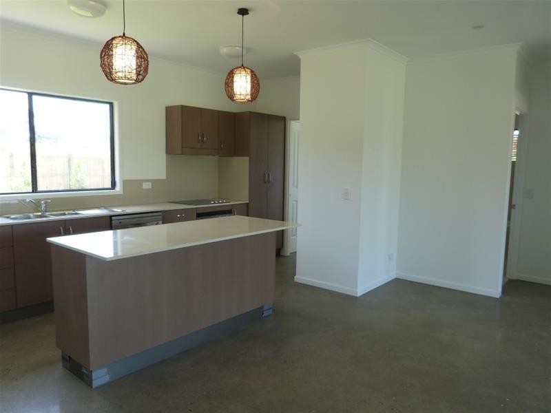 18 Casuarina Crescent, Mission Beach QLD 4852