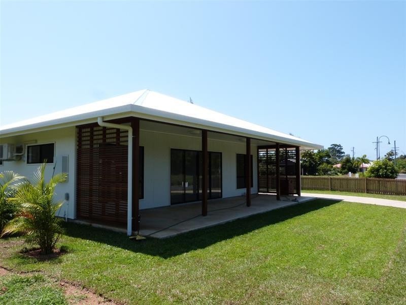 18 Casuarina Crescent, Mission Beach QLD 4852