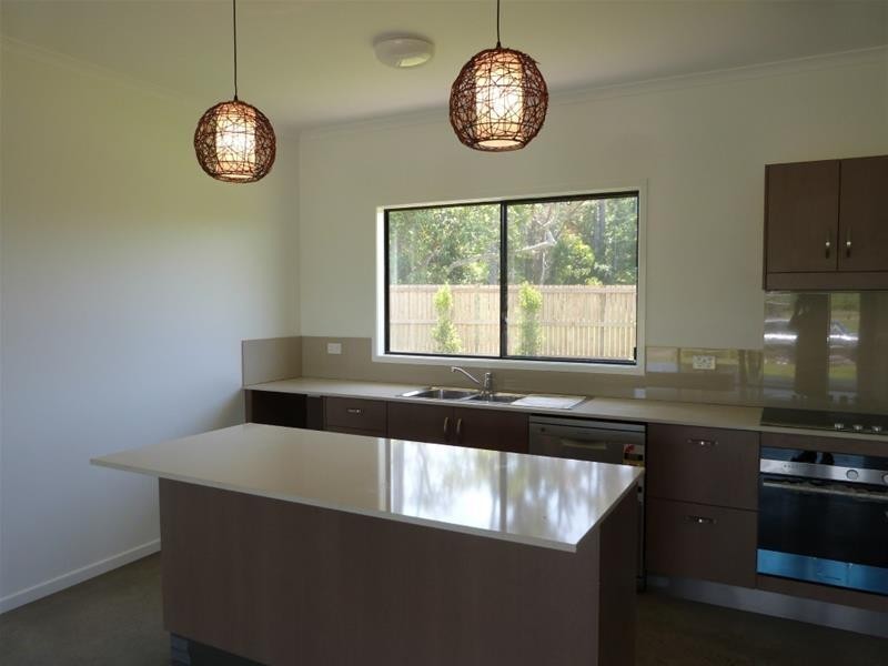 18 Casuarina Crescent, Mission Beach QLD 4852