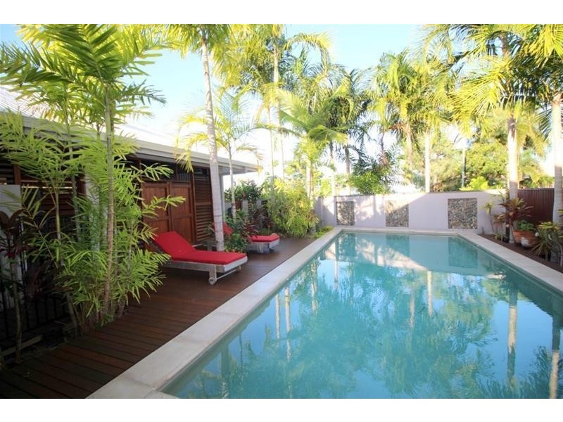 8 Conch Street, Mission Beach QLD 4852