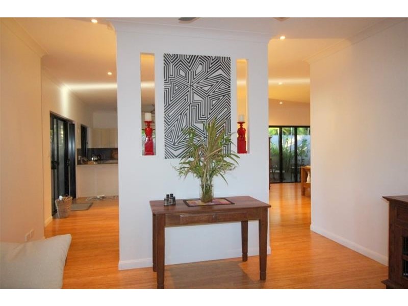 8 Conch Street, Mission Beach QLD 4852