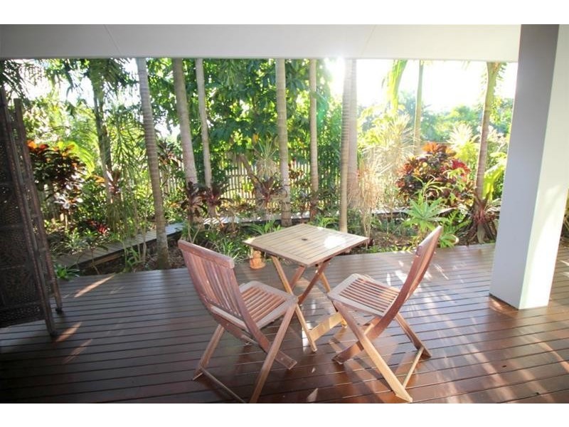 8 Conch Street, Mission Beach QLD 4852
