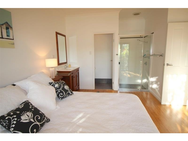 8 Conch Street, Mission Beach QLD 4852