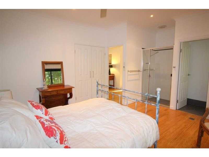 8 Conch Street, Mission Beach QLD 4852