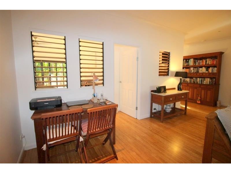 8 Conch Street, Mission Beach QLD 4852