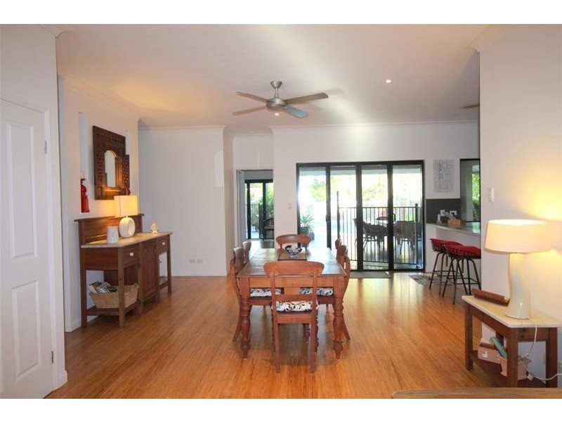 8 Conch Street, Mission Beach QLD 4852