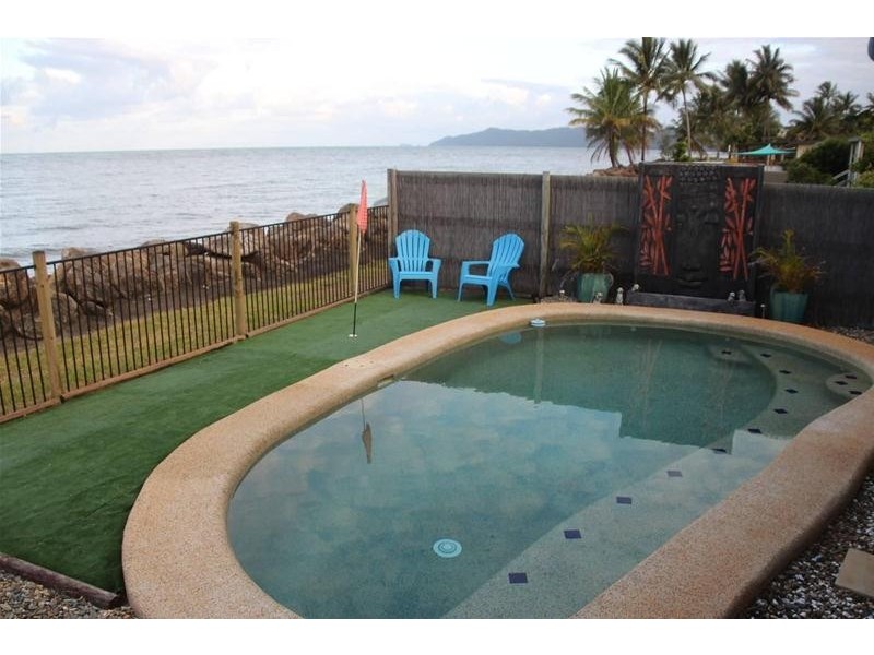 40 Elizabeth Street, Flying Fish Point QLD 4860