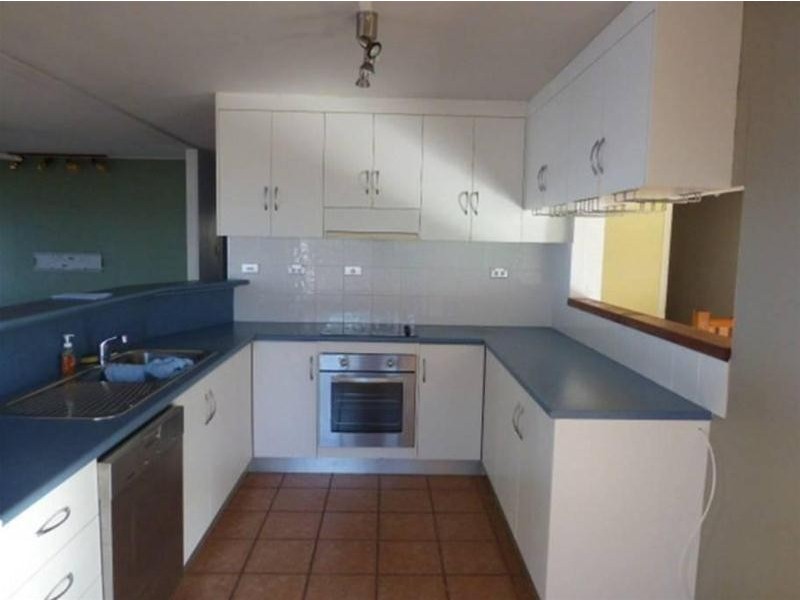 40 Elizabeth Street, Flying Fish Point QLD 4860