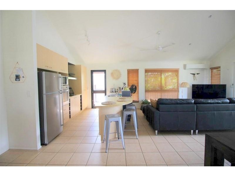 1/21-23 Reid Road, Wongaling Beach QLD 4852