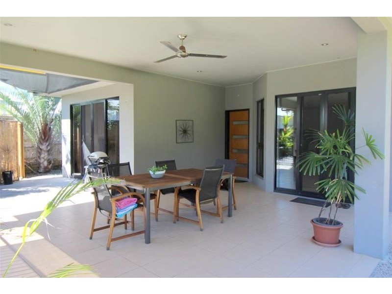 26 Southward Street, Mission Beach QLD 4852