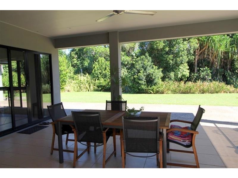 26 Southward Street, Mission Beach QLD 4852