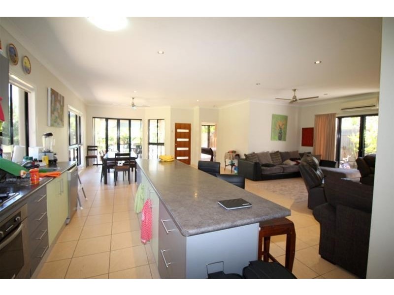 26 Southward Street, Mission Beach QLD 4852