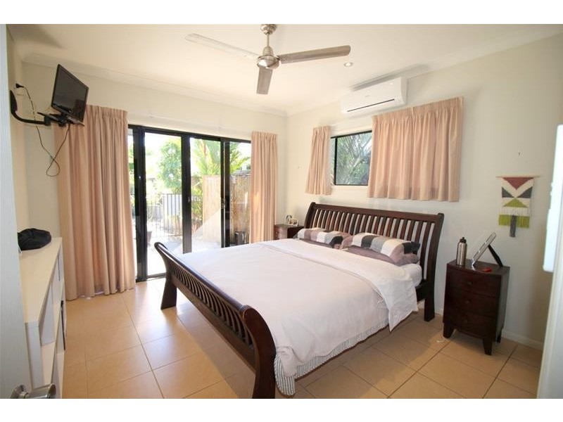 26 Southward Street, Mission Beach QLD 4852