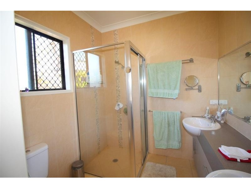 26 Southward Street, Mission Beach QLD 4852