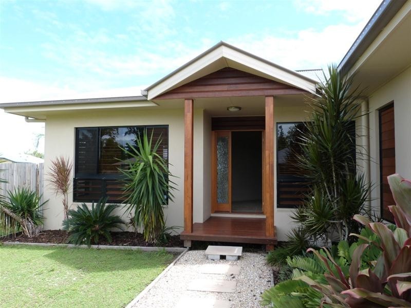 19 Clipper Court, South Mission Beach QLD 4852