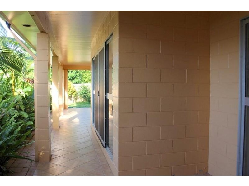 26 Cutten Street, Bingil Bay QLD 4852