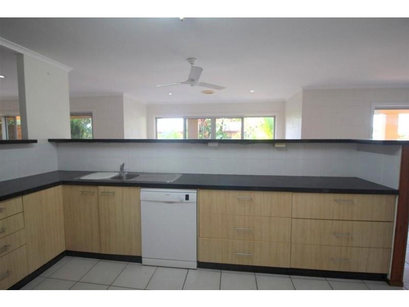 26 Cutten Street, Bingil Bay QLD 4852