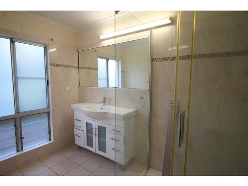 26 Cutten Street, Bingil Bay QLD 4852