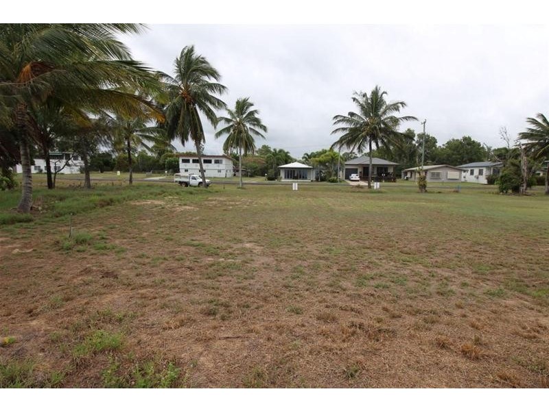 Lot 2, 50 Taylor Street, Tully Heads QLD 4854